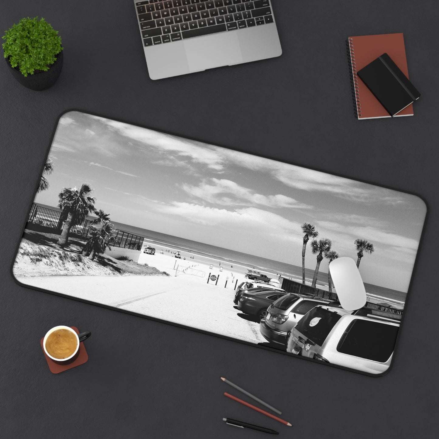 Desk Mat - Relaxing Day at Daytona Beach