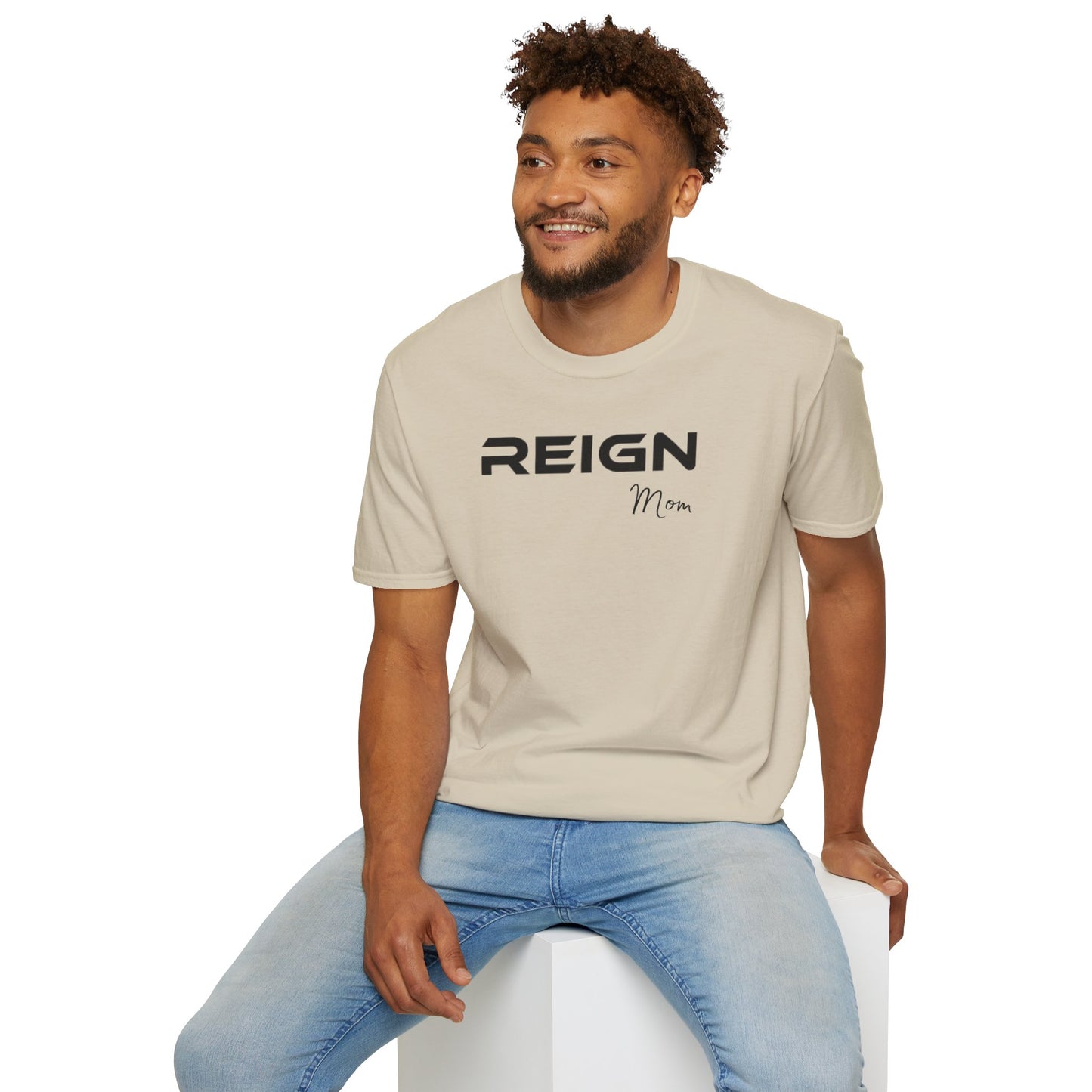 REIGN Mom Logo T-Shirt - Volleyball