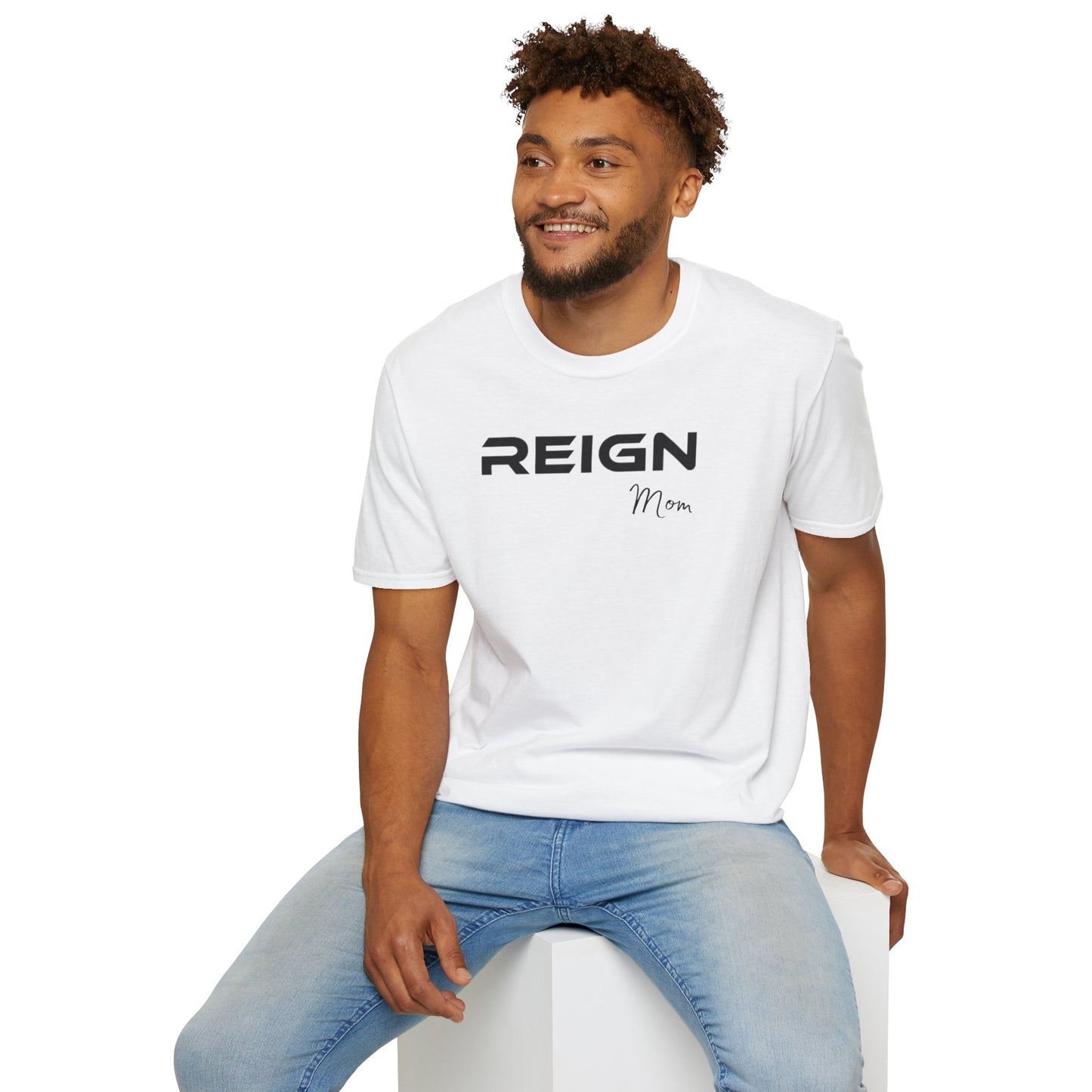 REIGN Mom Logo T-Shirt - Volleyball