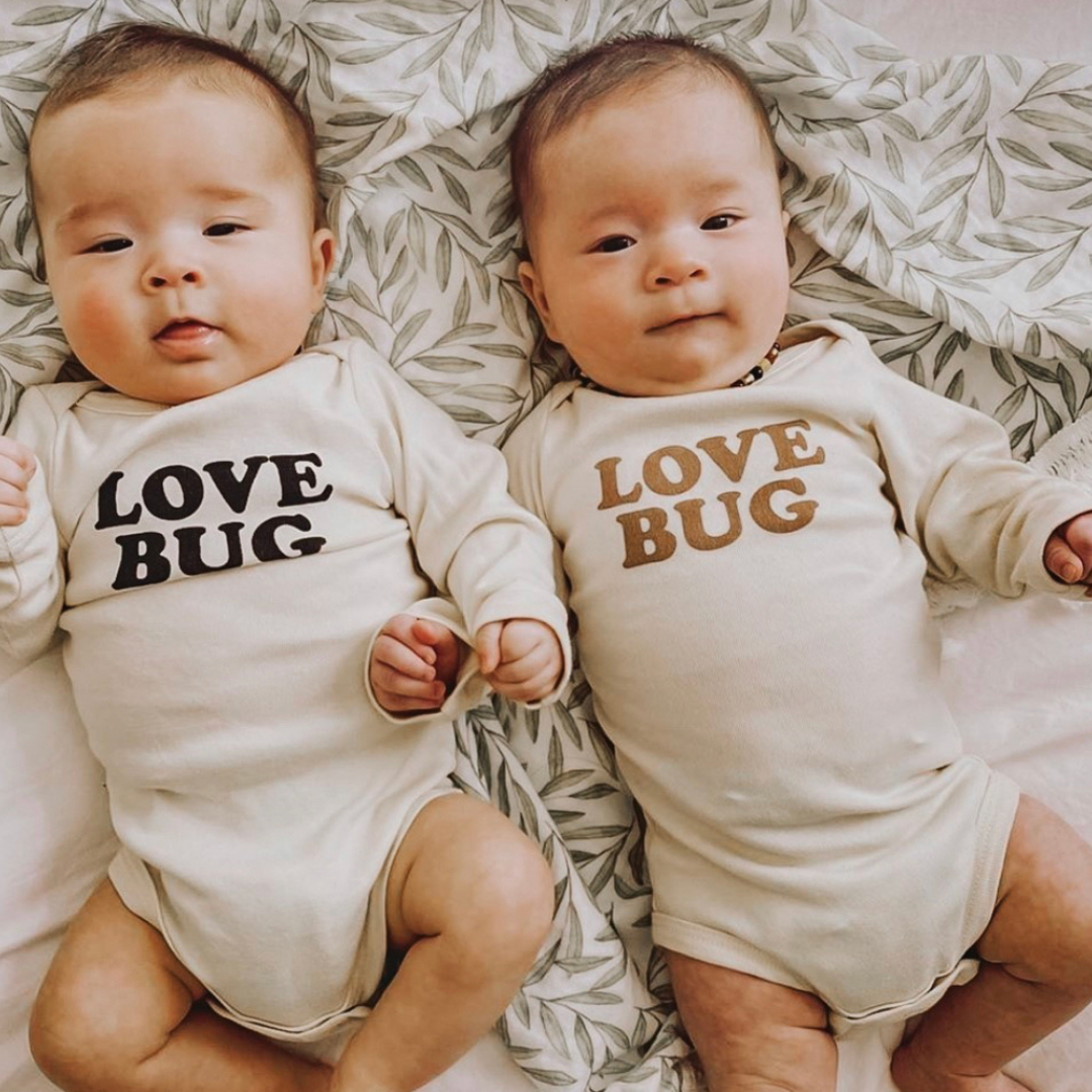 Tenth & Pine - Love Bug Organic Bodysuit Long Sleeve