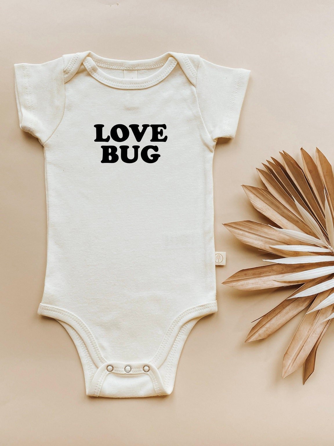 Tenth & Pine - Love Bug Organic Baby Bodysuit