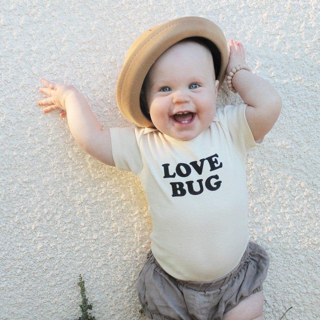 Tenth & Pine - Love Bug Organic Baby Bodysuit