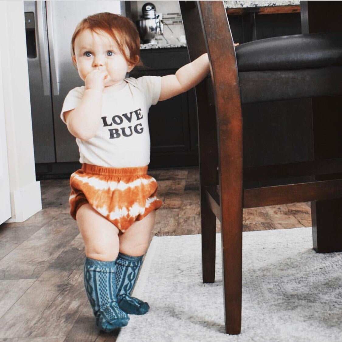 Tenth & Pine - Love Bug Organic Baby Bodysuit