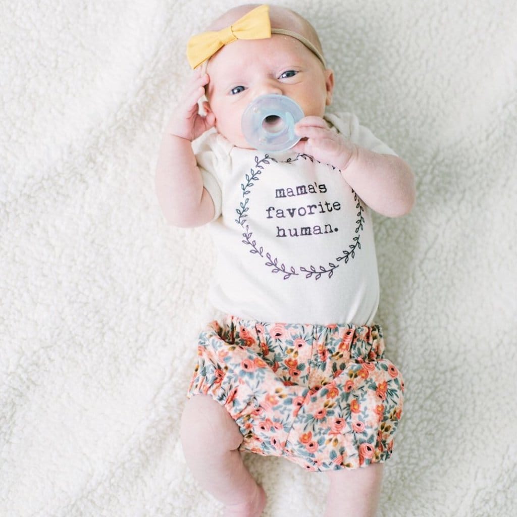 Tenth & Pine - Mama's Favorite Human Organic Baby Bodysuit